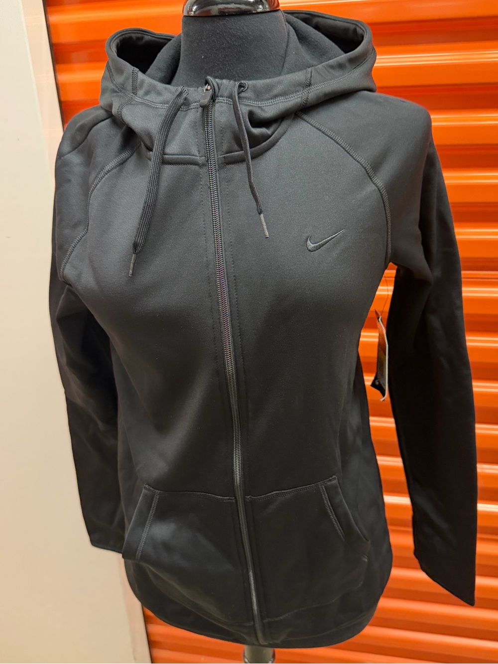NWT Nike Women’s Black Zip-Up Hoodie with Hood 683656 010